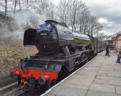 Train Insane! Goobie Meets The Flying Scotsman