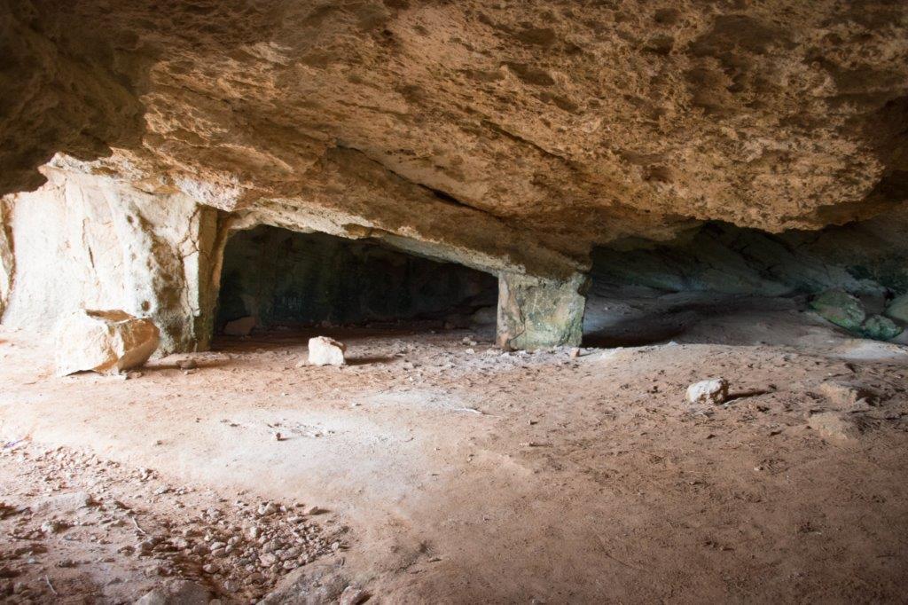 Cyclops cave